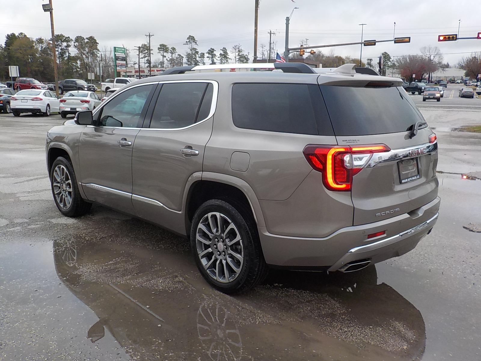 2022 Tan /Black GMC Acadia Denalli (1GKKNPL42NZ) with an 2.0L Turbo engine, Automatic transmission, located at 1617 W Church Street, Livingston, TX, 77351, (936) 327-3600, 30.710995, -94.951157 - ONE OWNER!! LOCALLY OWNED!! These folks took EXCEPTIONAL care of this vehicle! Did I mention this is a Denalli! Ride in style! - Photo #5